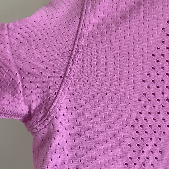 Lululemon Train to Be Short-Sleeve Shirt - Picture 11 of 13